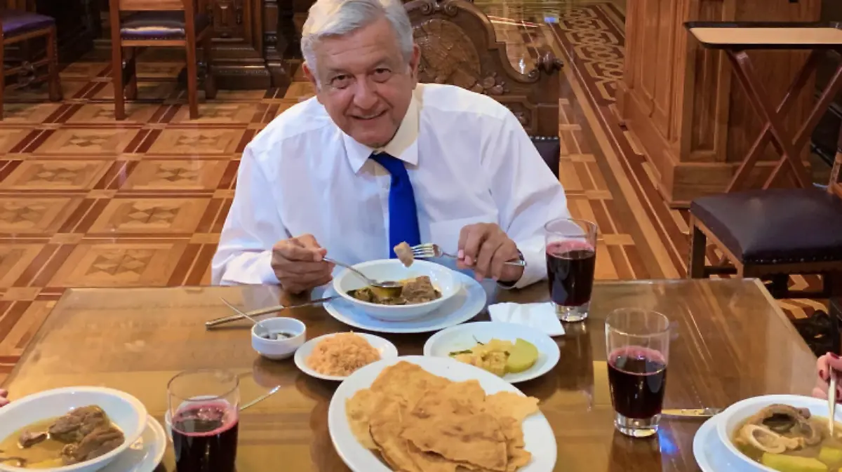 amlo puchero 